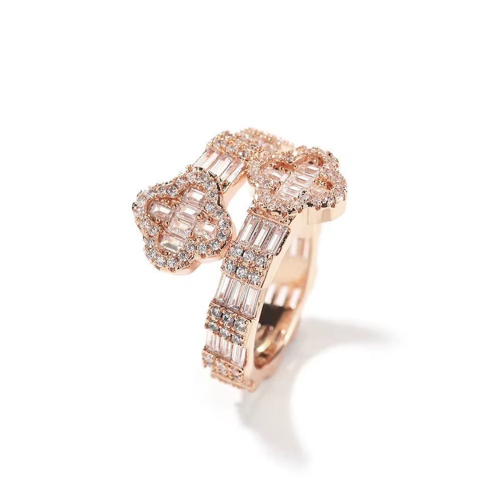 Baguette Lucky Clover Ring
